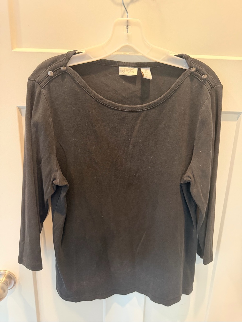 Chico’s Size 2 Large Black Cotton 3/4 Sleeve Top Shoulder button Detail